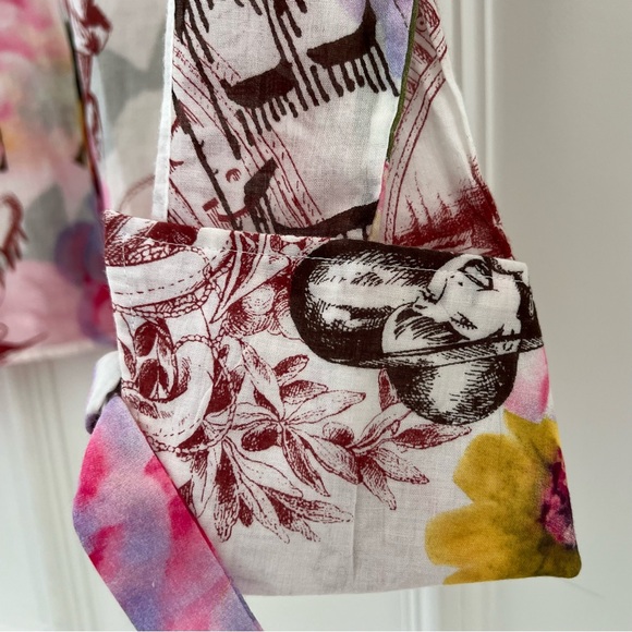 Italian Couture “GFFERRE” Bellissimo Floral Artsy Blouse - Picture 15 of 15